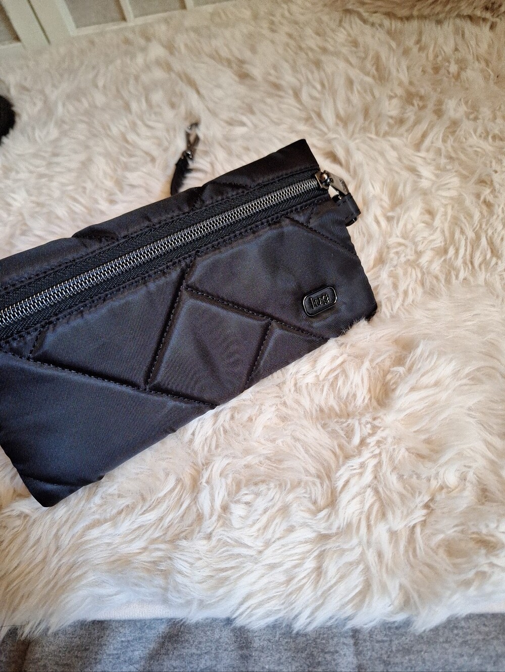 Lug Sway Black Quilted Wristlet Pouch -